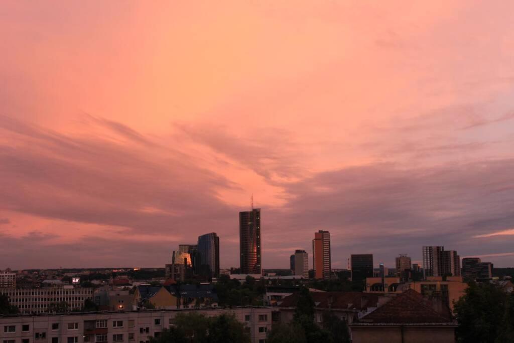 Penthouse Apartment With Great Panoramic City View VNO Dış mekan fotoğraf